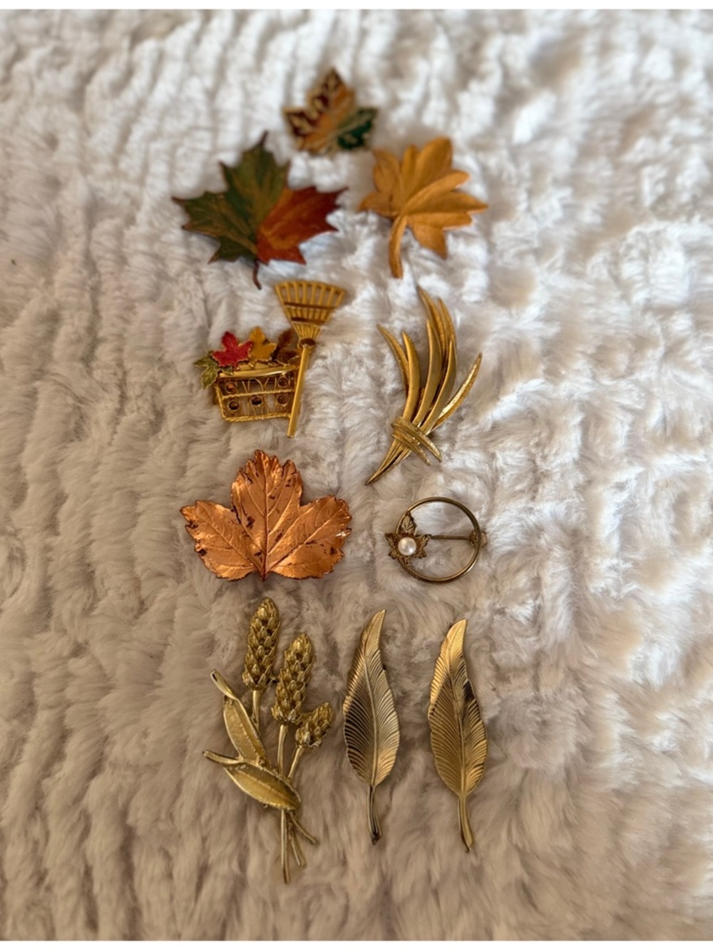Vintage Leaf Brooch Lot 10 Gold Tone Enamel Maple Wheat Fall Nature Pins - Picture 4 of 4